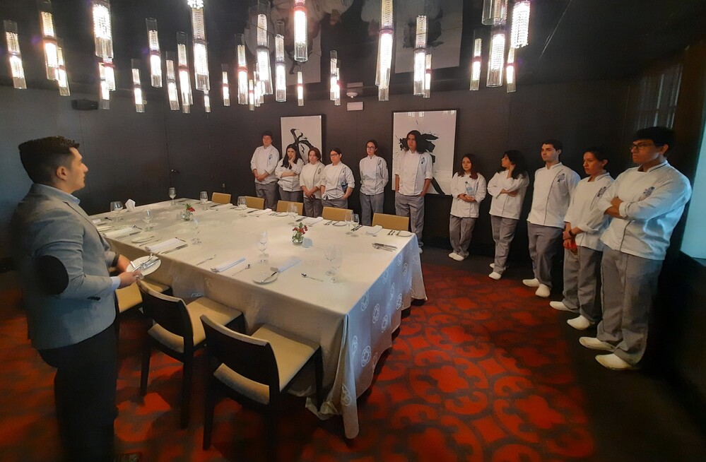 Nuestros alumnos exploran los secretos de la hospitalidad en el Hotel Hilton Miraflores