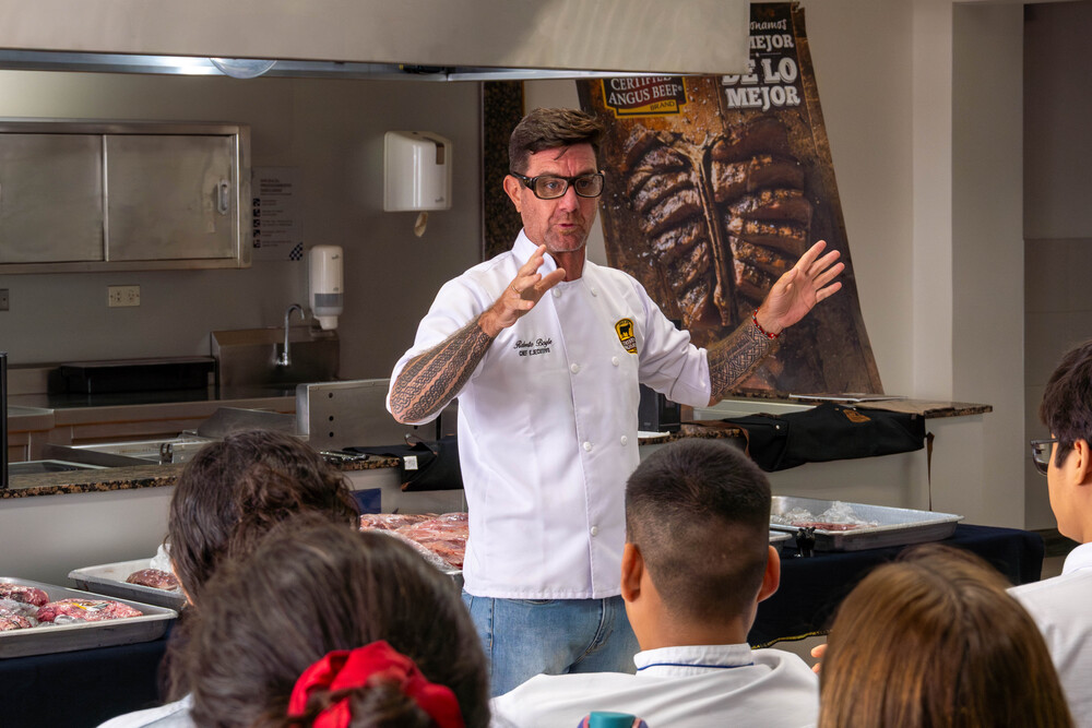 La excelencia de la carne americana brilló en Le Cordon Bleu Perú con el Chef Roberto Boyle
