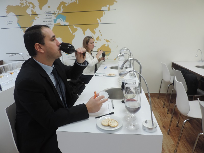 EXAMEN DE SUFICIENCIA PROFESIONAL DEL PROGRAMA DE CATA Y SOMMELIER