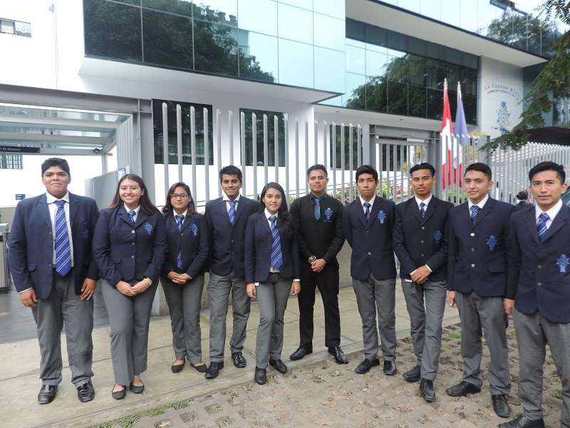 Alumnos de la Carrera de Bar y Coctelería de LCB Perú, visitaron la planta de cerveza artesanal Barbarian
